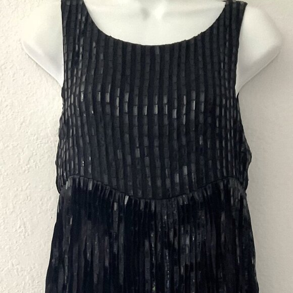 ALICE + OLIVIA SILK GEORGETTE BUBBLE HEM SEQUIN DRESS - Picture 4 of 15